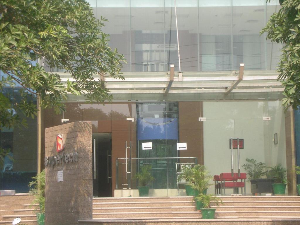 Hyphen Noida Hotel Exterior photo